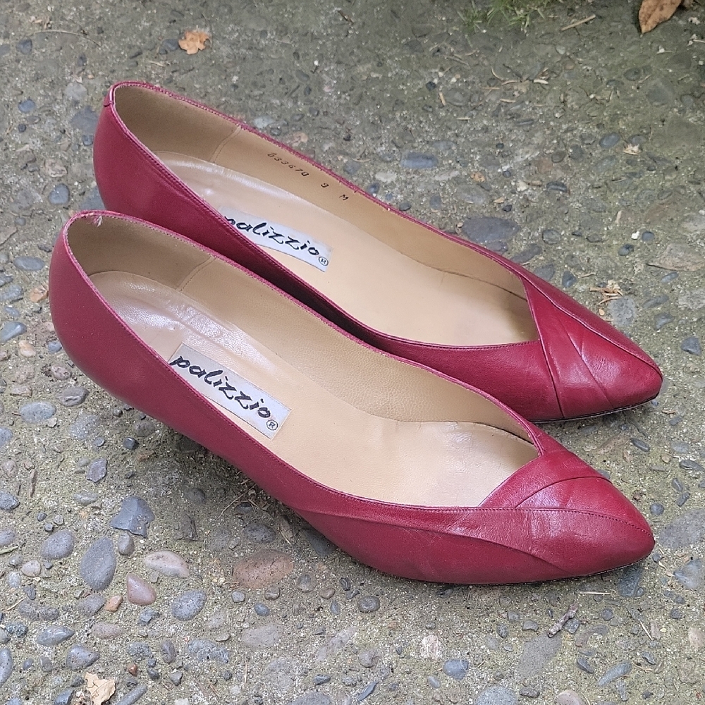 Palizzio  Red Flats Sleek Comfortable Kitten Heels